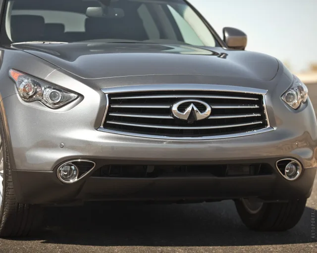 Infiniti FX/QX70 кросовер — 13
