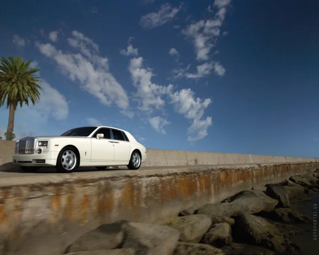 Rolls-Royce Phantom 6.7 AT — 18