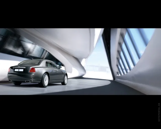 Rolls-Royce Ghost 2010 sedan — 14