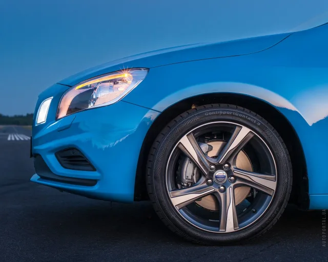 Volvo S60 2013 (Вольво C60) седан — 21