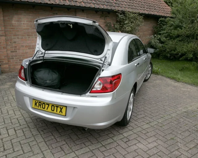 Chrysler Sebring седан — 11