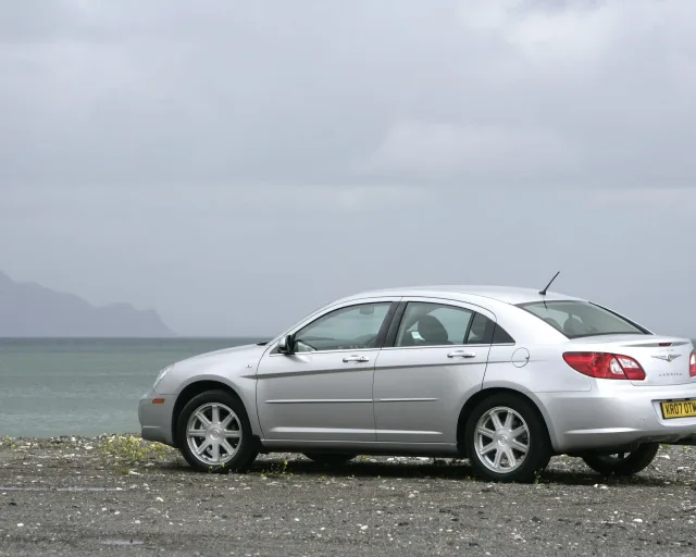 Chrysler Sebring седан — 18