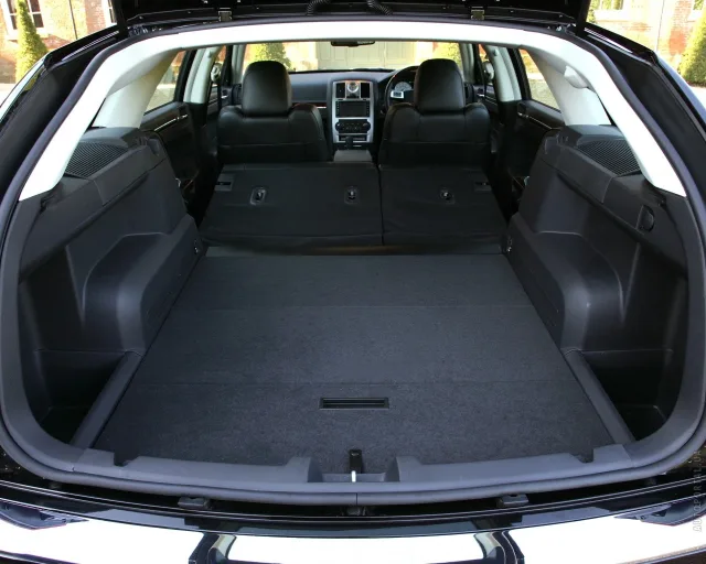 Chrysler 300C Touring універсал — 3