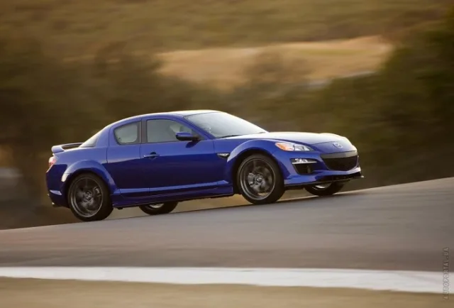Mazda RX 8 купе — 11