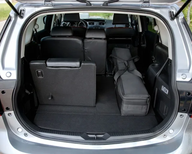 Mazda 5 2.0 AT Mid — 4