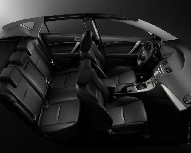 Mazda 3 2009 хетчбек — 3