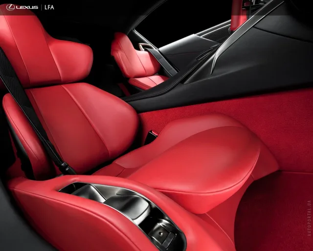 Lexus LFA спорткар — 8