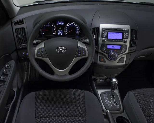 Hyundai i30cw 2010 (Хюндай, Хундай и30 св) универсал — 9