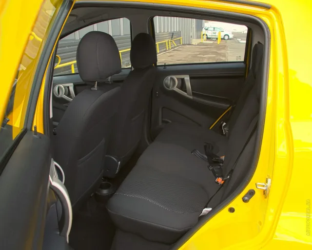 JAC J2 hatchback — 22