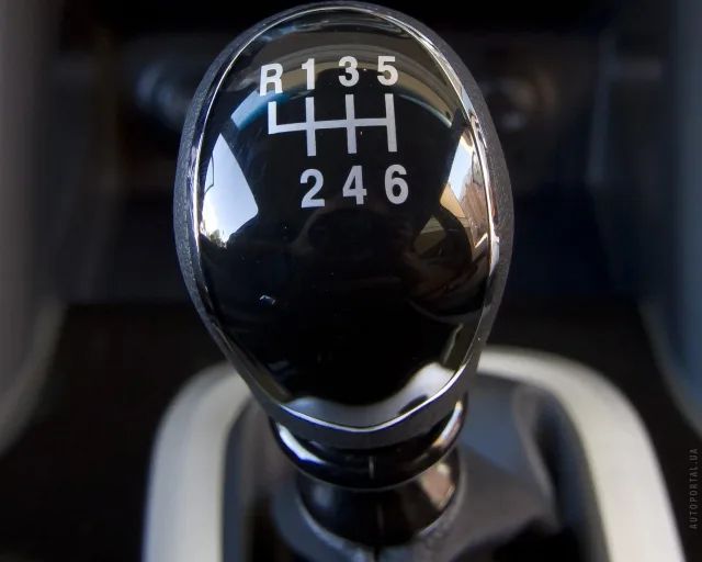 JAC S5 кросовер — 4