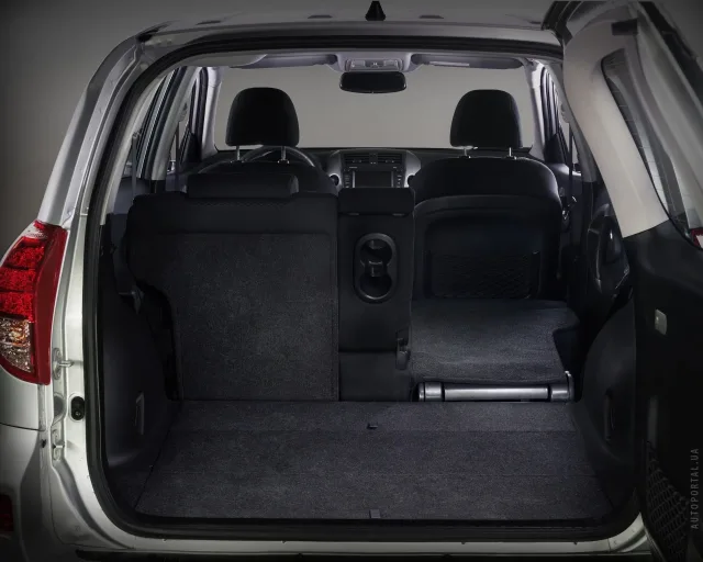 Toyota RAV4 2.4 AT Executive — 12