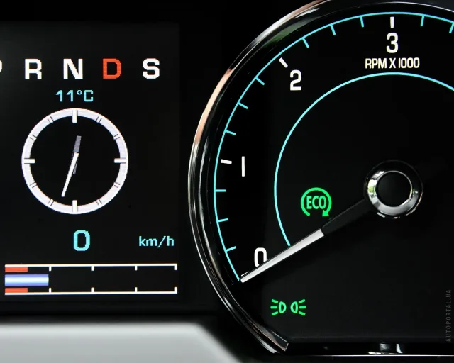 Jaguar XF 3.0D AT — 8