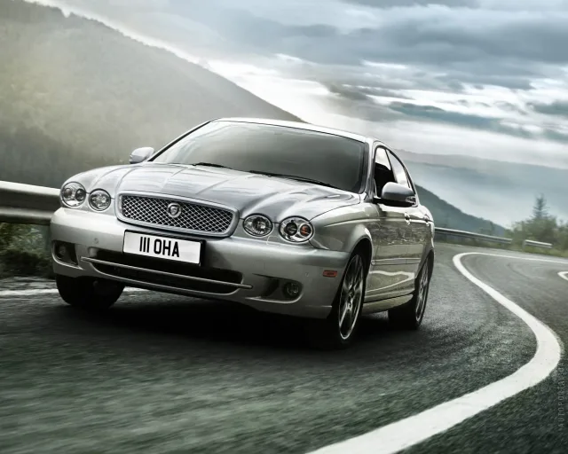 Jaguar X-Type седан — 9