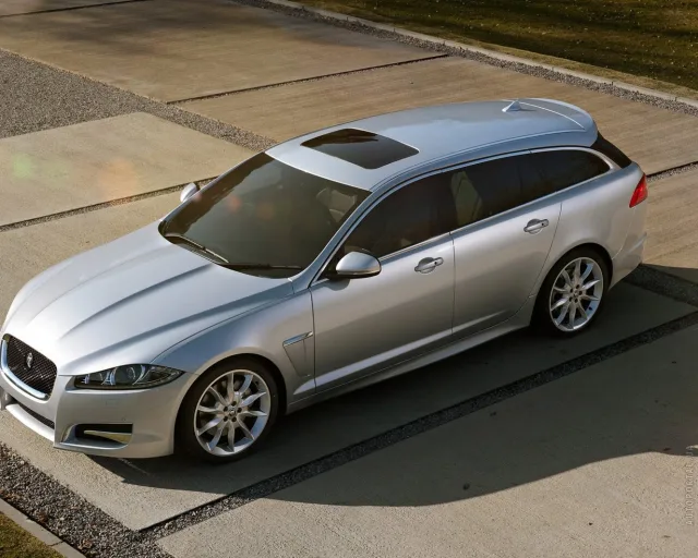 Jaguar XF Sportbrake 2012 station wagon — 13