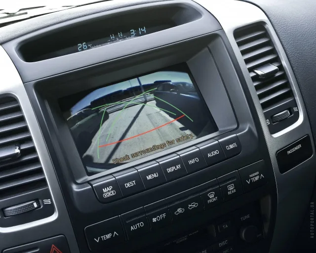 Toyota Land Cruiser Prado 120 SUV — 7