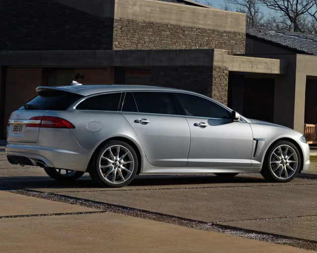 Jaguar XF Sportbrake 2012 station wagon — 4
