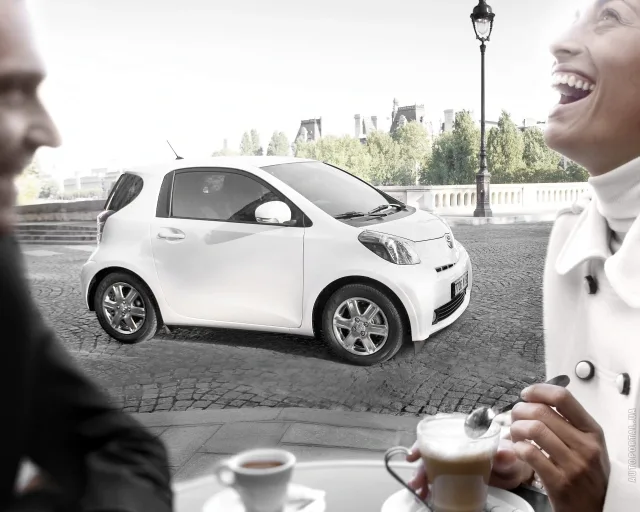 Toyota iQ хетчбек — 19