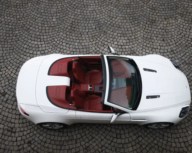 Aston Martin V8 Vantage Roadster S 4.7 AT — 20