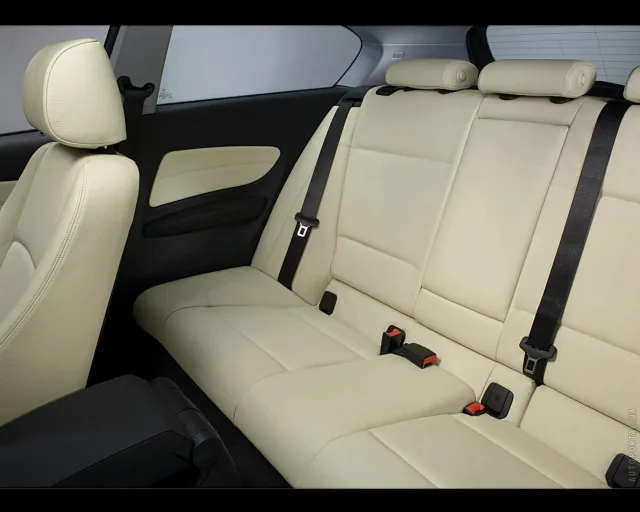 BMW 1 Series F20 (БМВ 1 Серии) 3-х дверный хэтчбек — 7