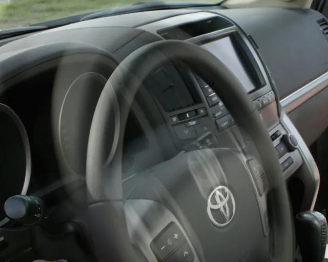 Toyota Land Cruiser 200 2011 позашляховик — 4