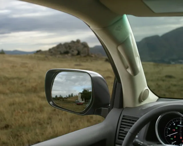 Toyota Land Cruiser 200 2011 позашляховик — 12