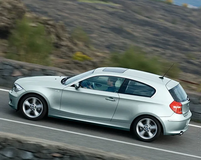 BMW 1 Series F20 (БМВ 1 Серии) 3-х дверный хэтчбек — 22