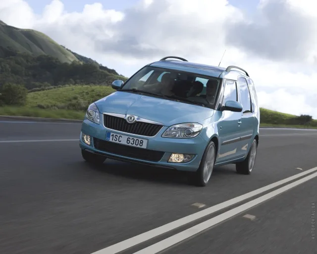 Skoda Roomster 1.6 AT Active — 23