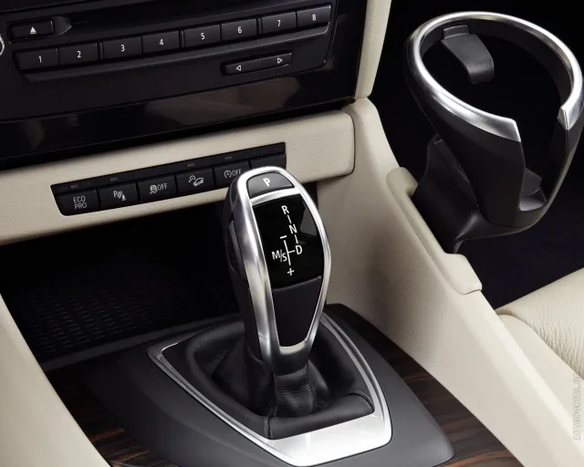 BMW X1 2012 кросовер — 9