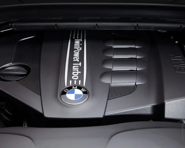 BMW X1 2012 кросовер — 17