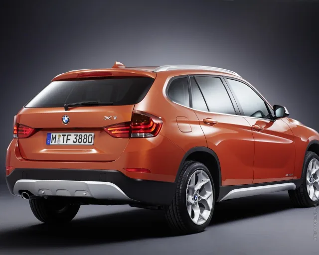 BMW X1 2012 кросовер — 25