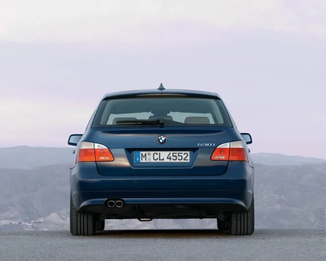 BMW 5 Series Touring E60 (БМВ 5 Серии Туринг) универсал — 24