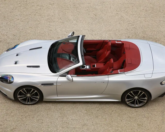 Aston Martin DBS Volante convertible — 23