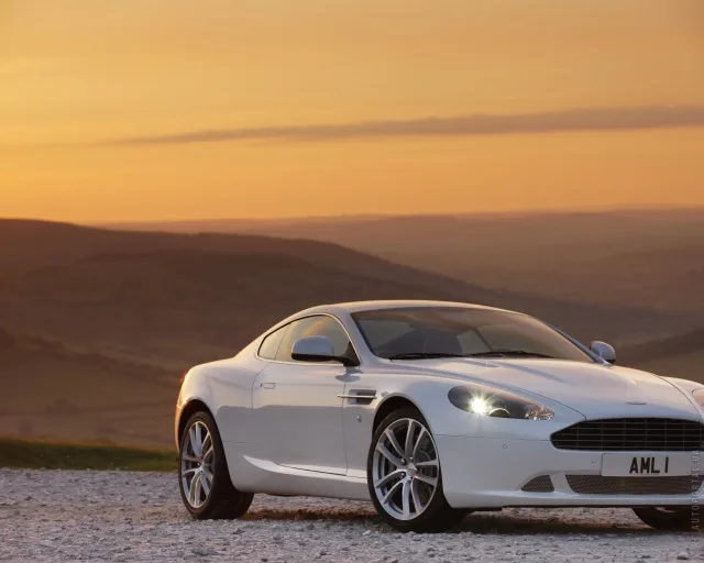 Aston Martin DB9 (Астон Мартин ДБ9) купе — 7