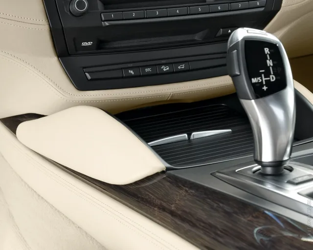 BMW X6 2008 crossover — 4
