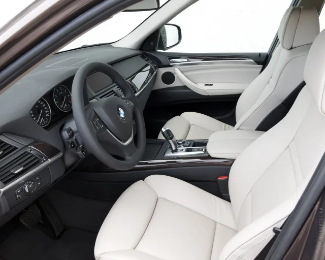 BMW X5 xDrive40d AT — 2