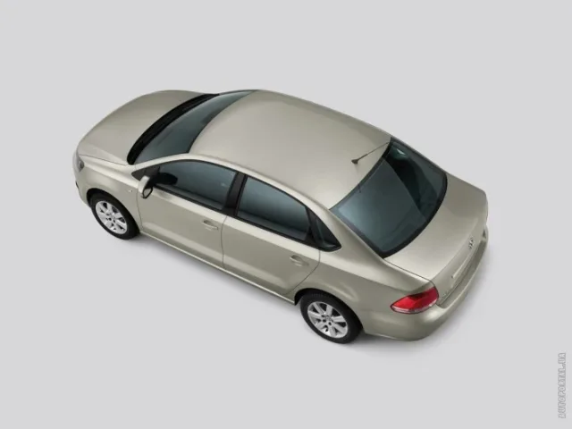 Volkswagen Polo 1.6 MT Style — 10