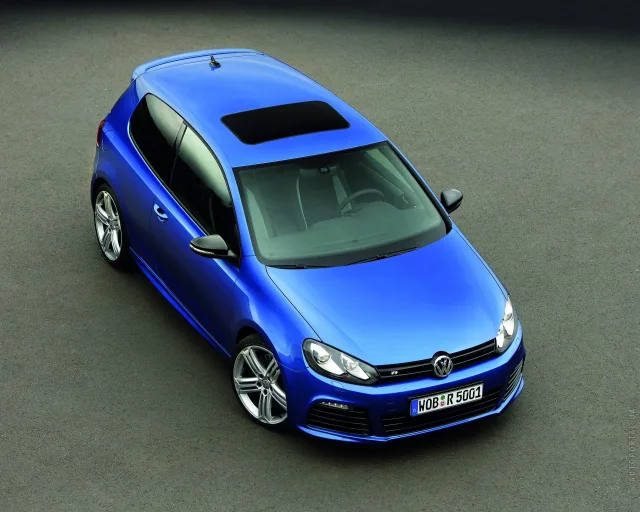 Volkswagen Golf R 2.0 MT — 16