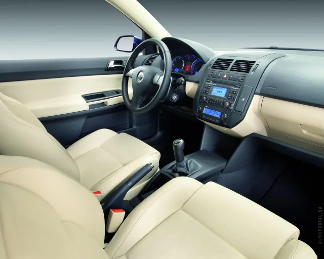 Volkswagen Polo 9N (Фольксваген Поло) 5-ти дверный хэтчбек — 5