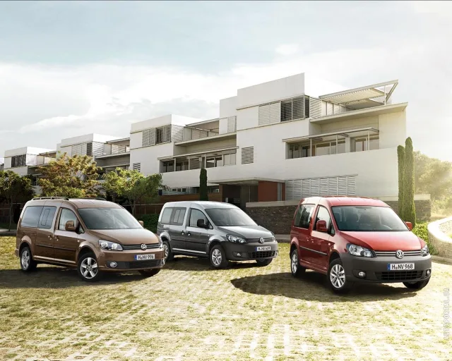 Volkswagen Caddy 2010 (Фольксваген Кадди) микровэн — 3