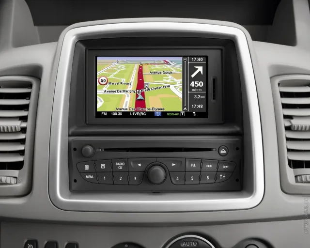 Renault Trafic 2012 мінівен — 12