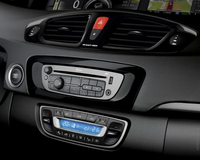 Renault Scenic 1.5D MT Expression — 3