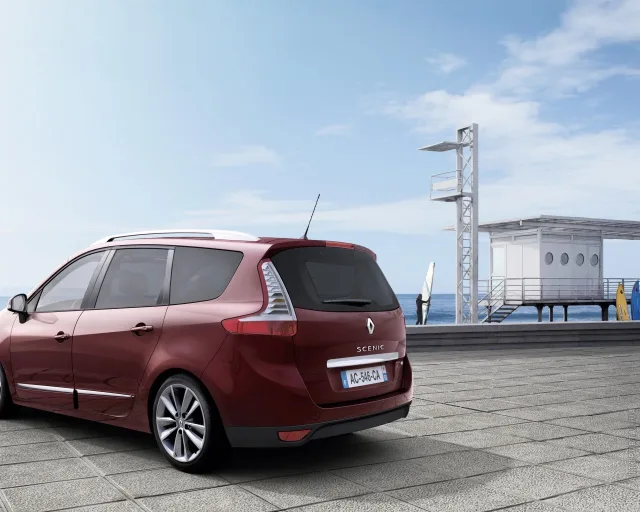 Renault Grand Scenic 1.5 dCi MT Authentique — 6