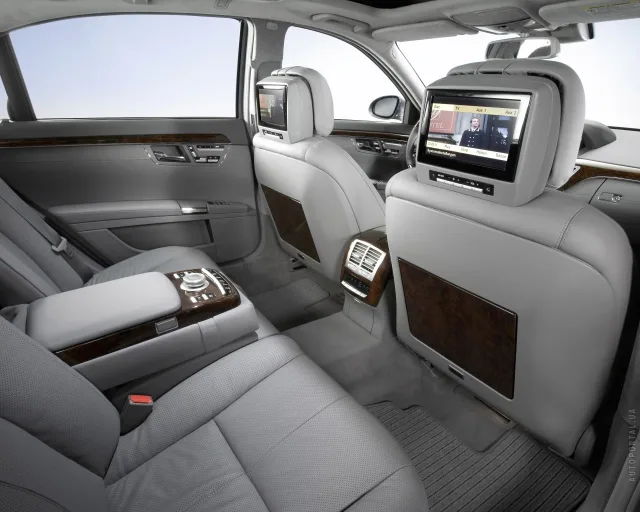 Mercedes-Benz S-Class 2005 седан — 13