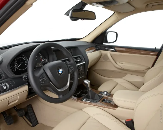 BMW X3 2010 crossover — 4
