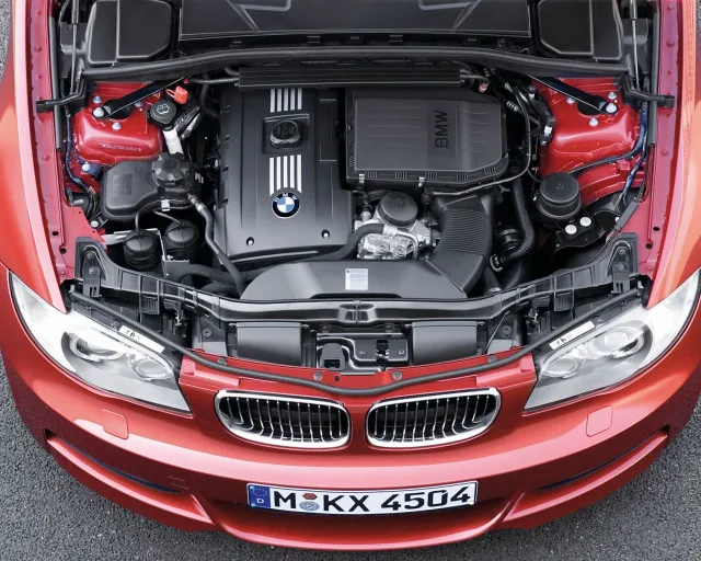 BMW 223d Coupe MT — 7