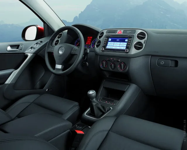 Volkswagen Tiguan 2008 (Фольксваген Тигуан) кроссовер — 5