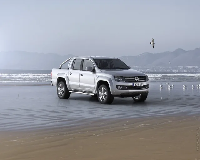 Volkswagen Amarok 2.0D MT Basis 4Motion 4WD (180) — 17