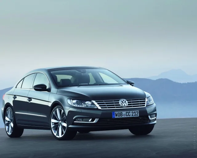 Volkswagen CC 2012 седан — 17