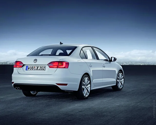 Volkswagen Jetta 2011 sedan — 22