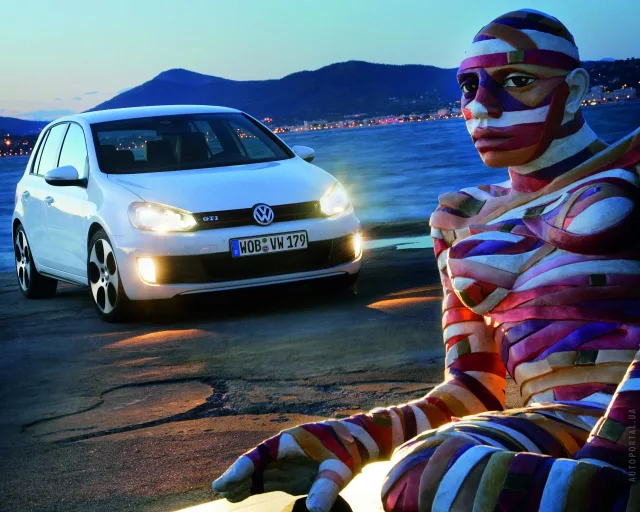 Volkswagen Golf GTI 2009 (Фольксваген Гольф ГТИ) хэтчбек — 23